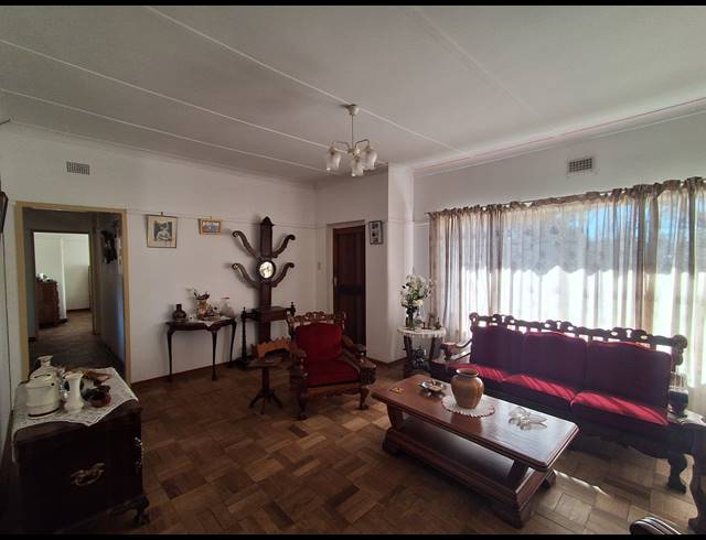 3 BEDROOM FREESTANDING FOR SALE IN STILFONTEIN EXT 4
